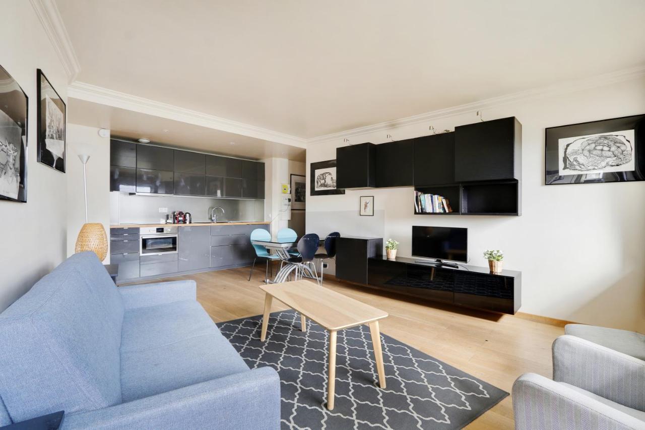 Pick A Flat'S Apartment In Eiffel Tower- Boulevard De Grenelle Париж Екстериор снимка