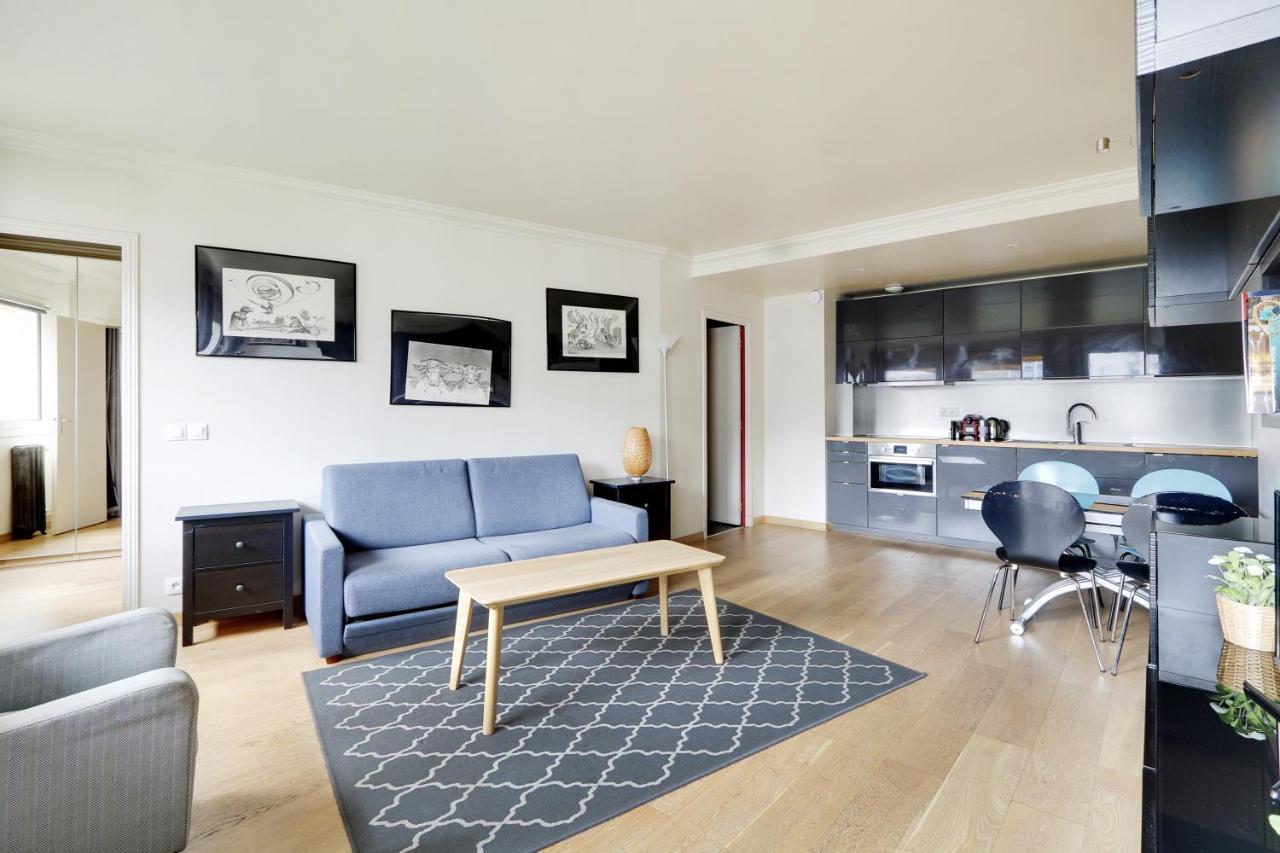 Pick A Flat'S Apartment In Eiffel Tower- Boulevard De Grenelle Париж Екстериор снимка